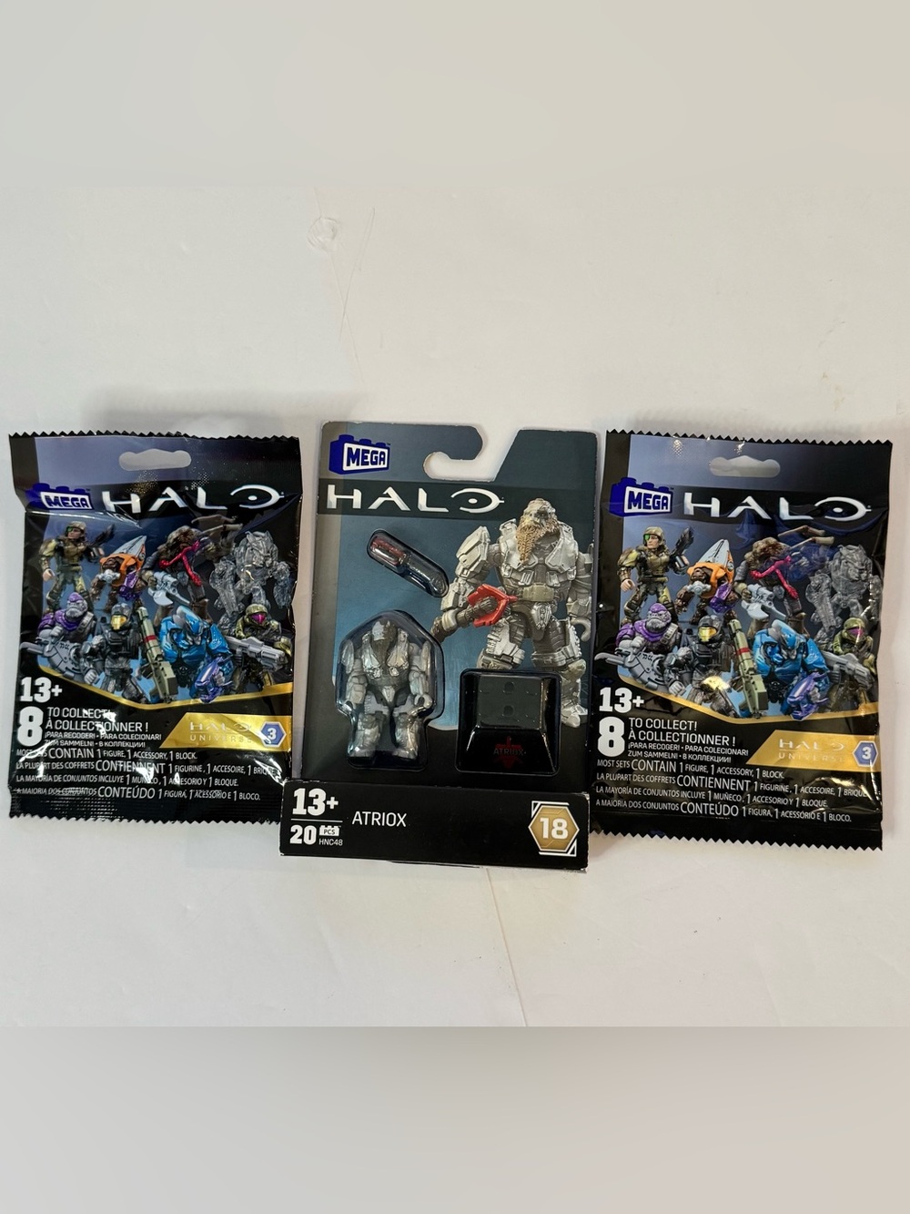 Mega Construx Halo Atriox Action Figures, 3 piece bundle (2 surprise packs)